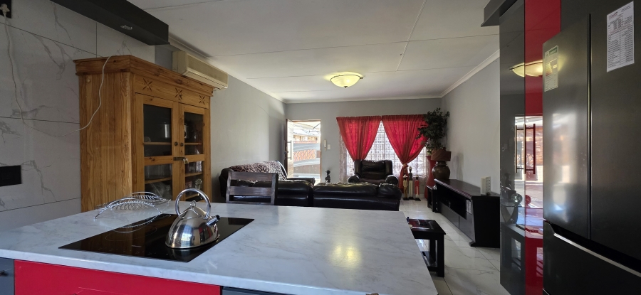 3 Bedroom Property for Sale in Protea Park North West
